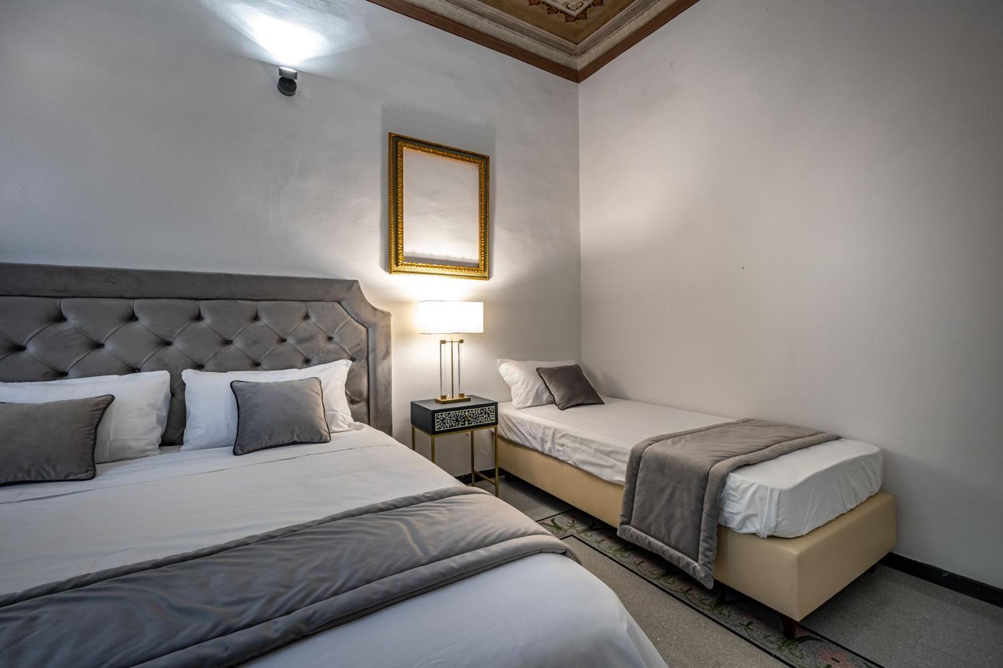 Yid Gramsci Apartment Firenze Bagian luar foto